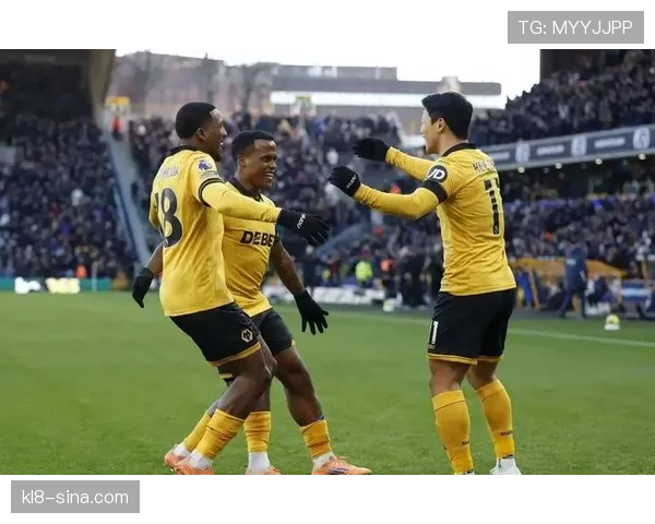 多特蒙德吉拉西开场三分钟闪电破门奠定比赛基调