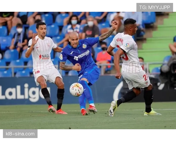 纽卡定位球威胁制造压力 但运动战进攻组织缺乏有效破局手段 纽卡定位球威胁制造压力 但运动战进攻组织缺乏有效破局手段